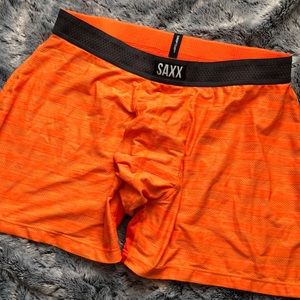 Saxx drop temp hot shot boxer brief
